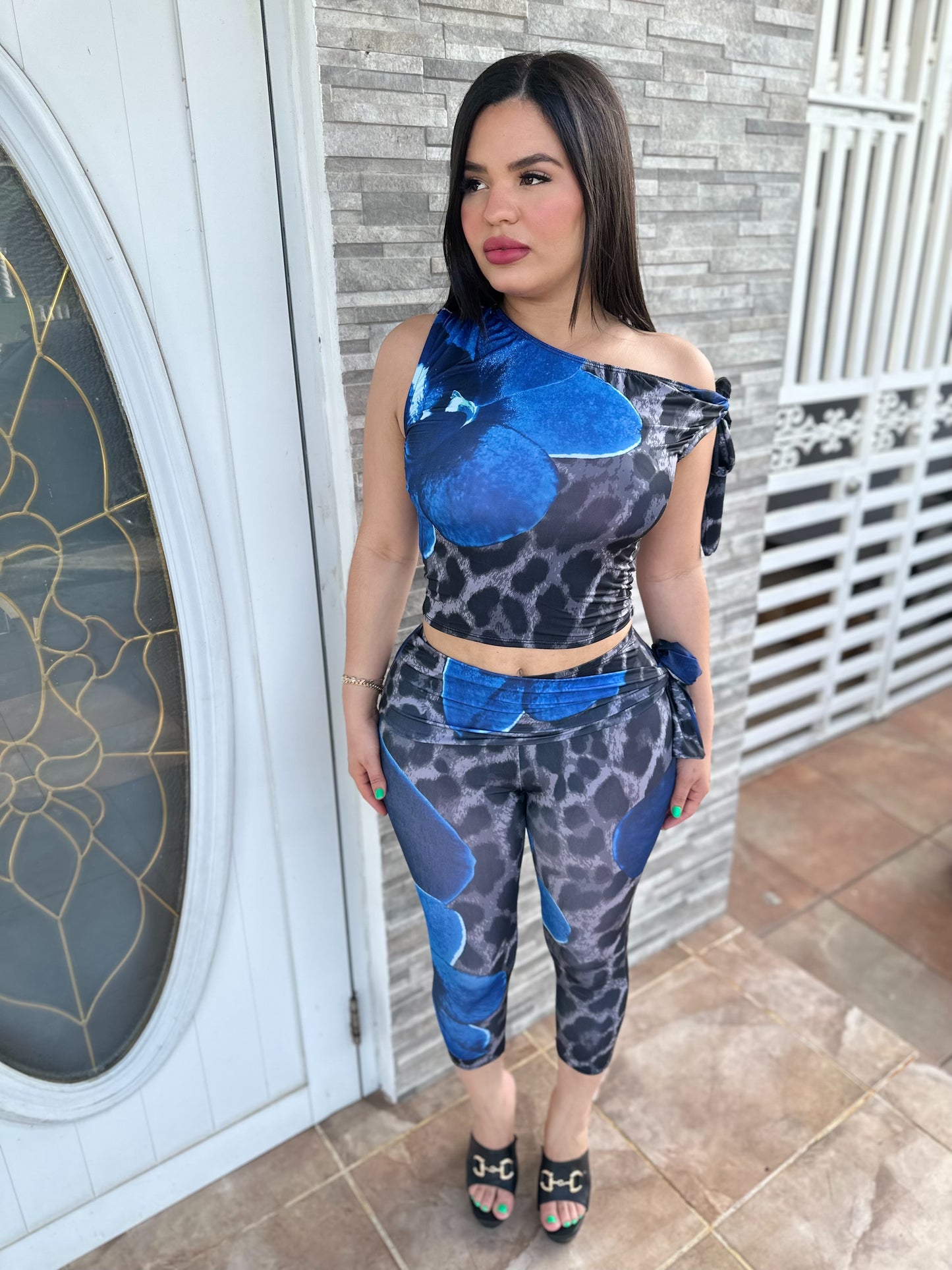 Blue Hibiscus Leopard Capri Set