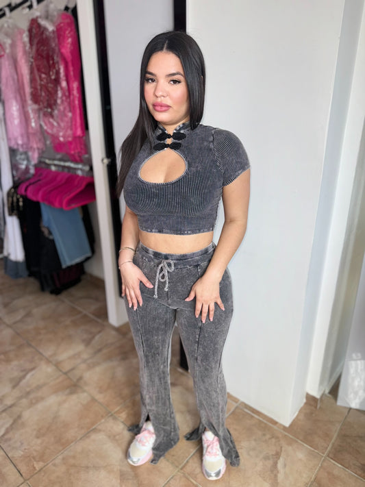 Oriental Black Mineral Set