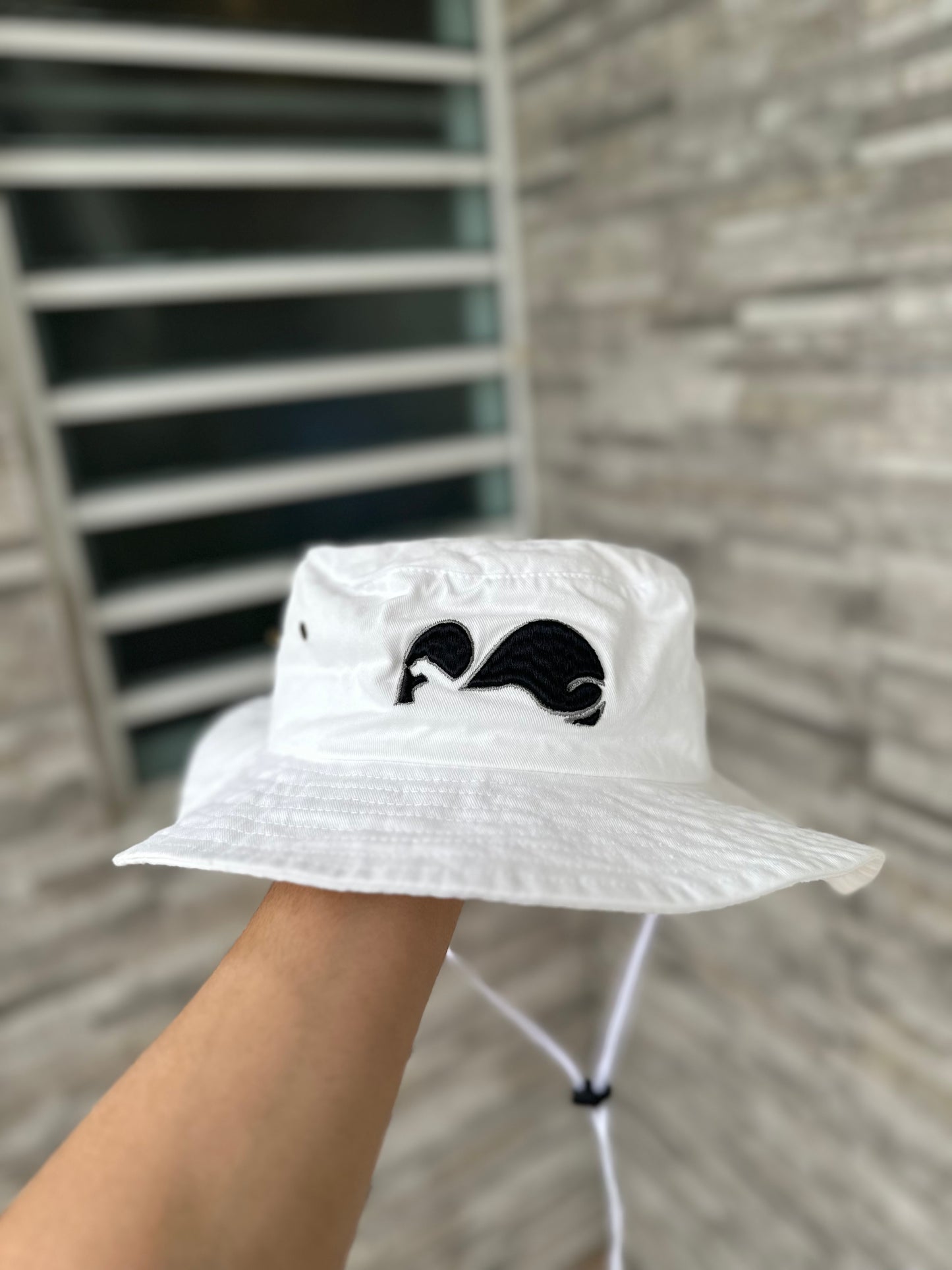 SYRAZA Bucket Hats